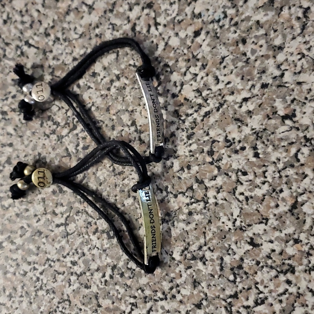 Matching "Stranger Things" Friendship Bracelets